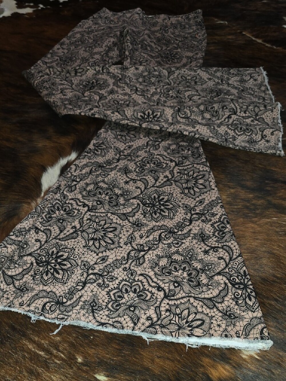 Ranch DRESSN Floral Mauve Bell Bottom Pants in Blush and Black - Picture 2 of 6